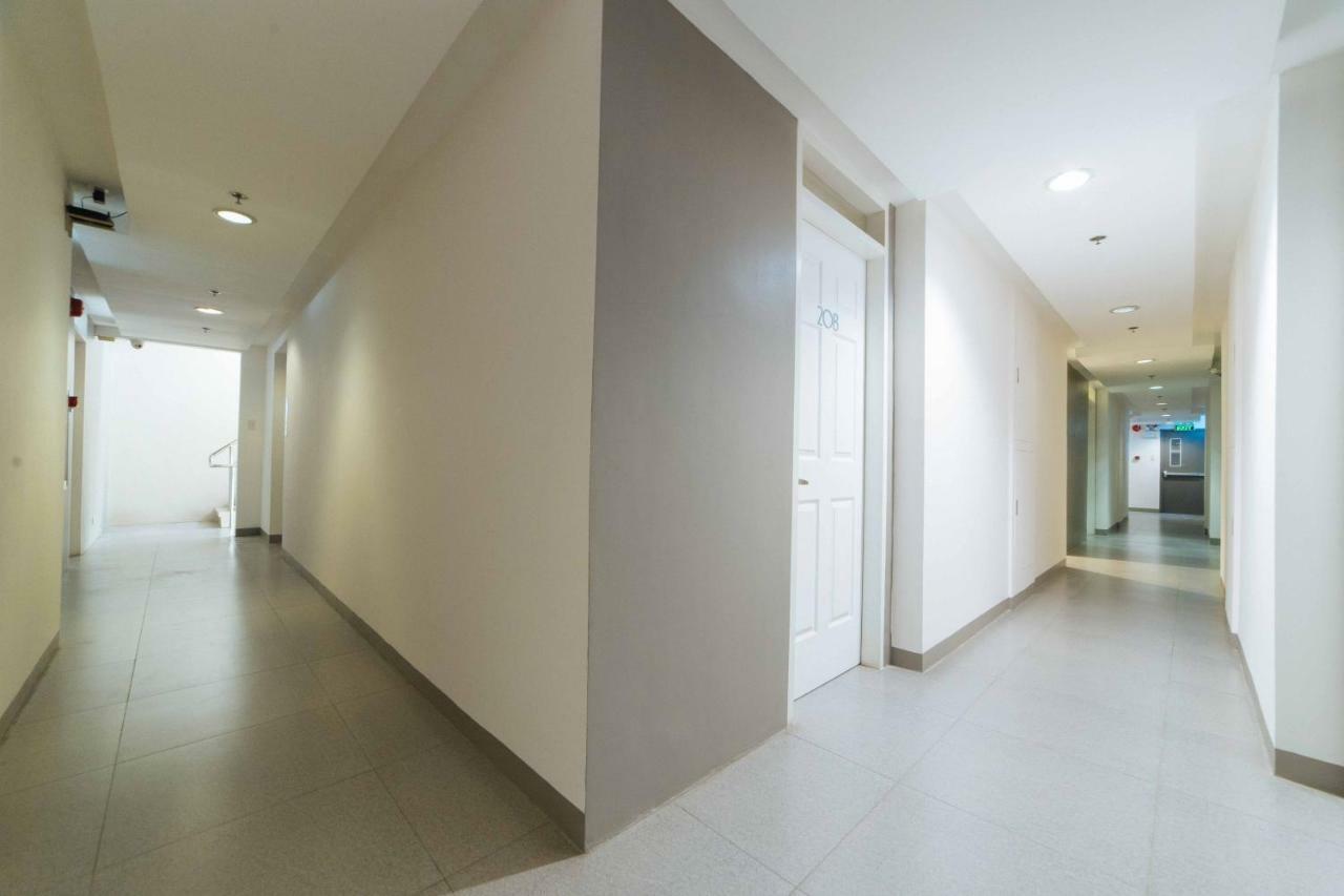 Reddoorz Plus @ Roxas Street Davao Bagian luar foto
