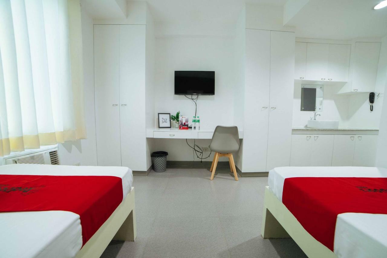 Reddoorz Plus @ Roxas Street Davao Bagian luar foto